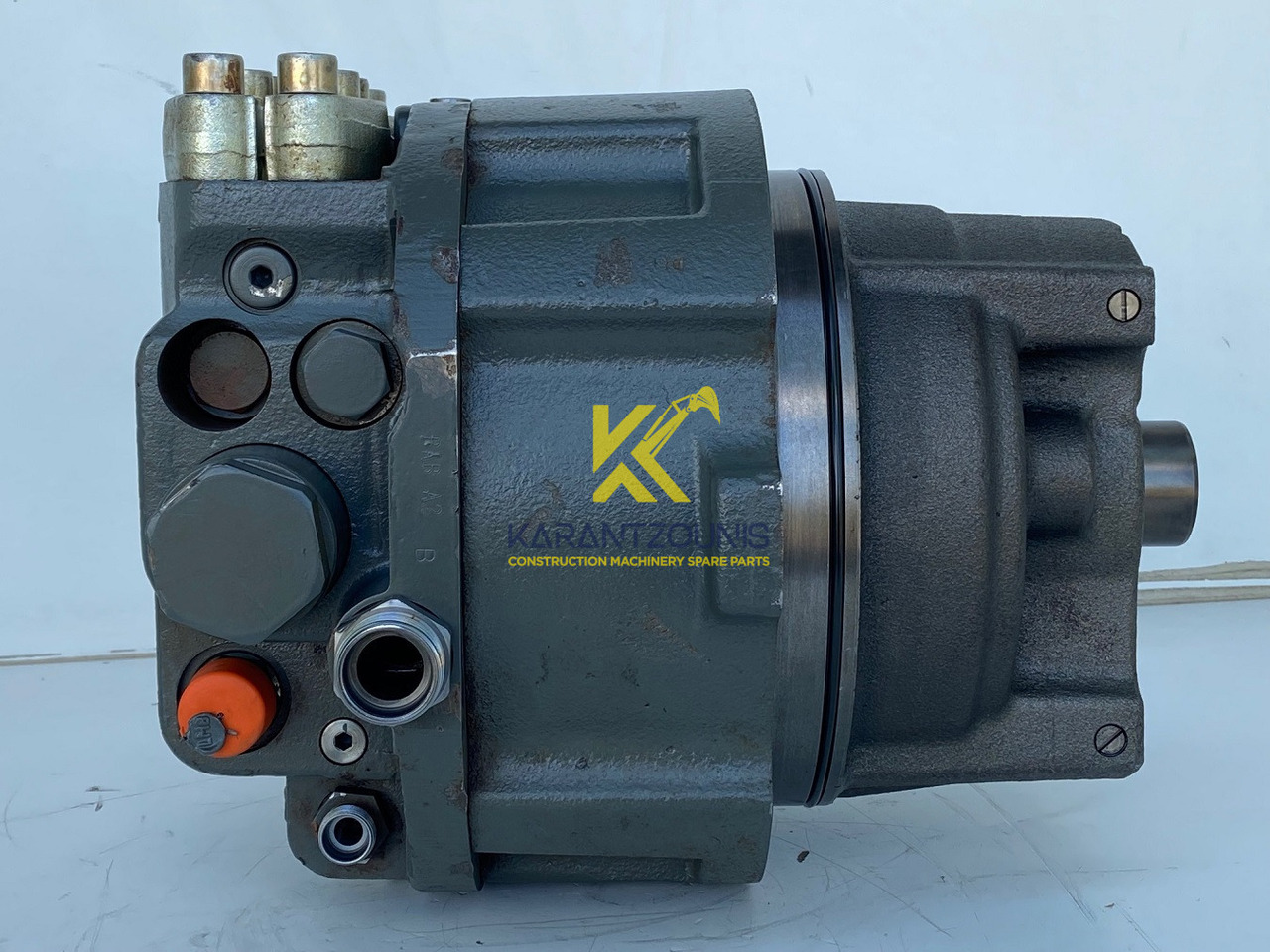 Liebherr Hydraulikeinbaumotor CMVE O 108. ID-Nr.10118562 - ID-Nr.10132610 - ID-Nr.10129048. LOS1916, LOS916, LOS926, R906, R916, R918, R920, R922, R924, R926COMP, R926, R936. #27979# - Hidraulični motor za Bager guseničar: slika 2 Liebherr Hydraulikeinbaumotor CMVE O 108. ID-Nr.10118562 - ID-Nr.10132610 - ID-Nr.10129048. LOS1916, LOS916, LOS926, R906, R916, R918, R920, R922, R924, R926COMP, R926, R936. #27979# - Hidraulični motor za Bager guseničar: slika 2