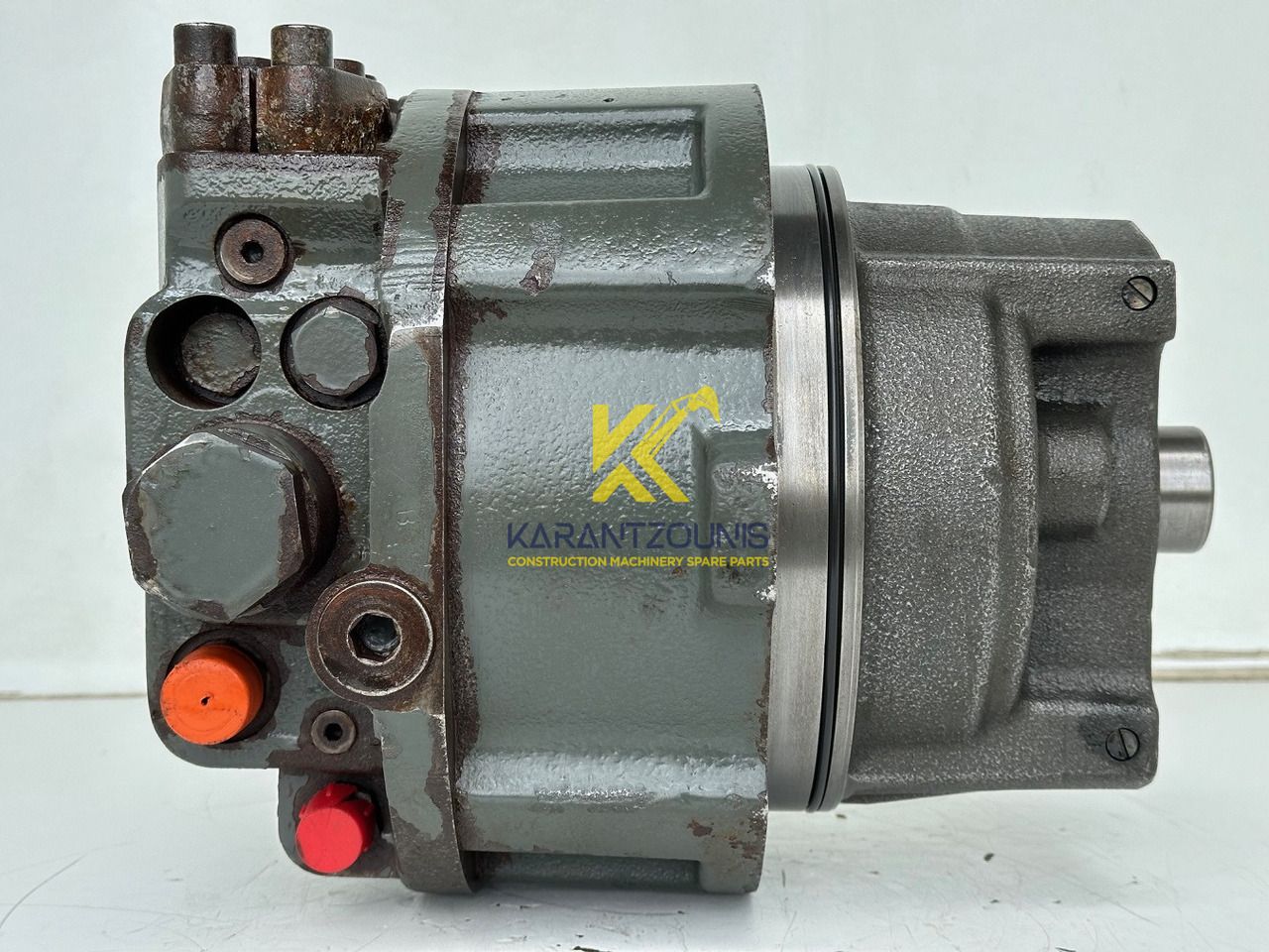 Liebherr Hydraulikeinbaumotor CMVE O 108. ID-Nr.10118562 - ID-Nr.10132610 - ID-Nr.10129048. LOS1916, LOS916, LOS926, R906, R916, R918, R920, R922, R924, R926COMP, R926, R936. #28314# - Hidraulični motor za Građevinska mašina: slika 3 Liebherr Hydraulikeinbaumotor CMVE O 108. ID-Nr.10118562 - ID-Nr.10132610 - ID-Nr.10129048. LOS1916, LOS916, LOS926, R906, R916, R918, R920, R922, R924, R926COMP, R926, R936. #28314# - Hidraulični motor za Građevinska mašina: slika 3