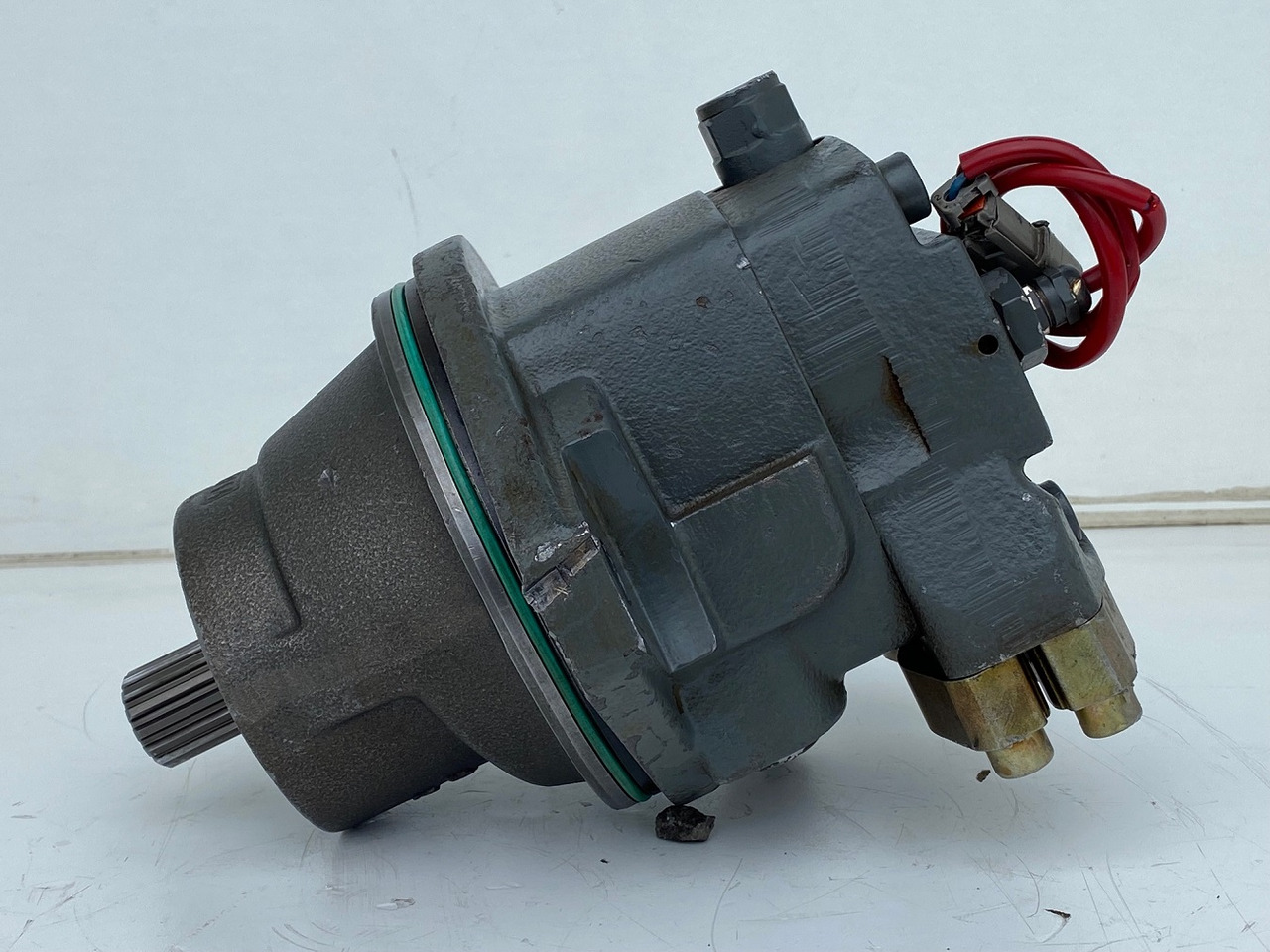 Liebherr Hydraulikeinbaumotor FMF045, ID-Nr.10132702. A924, LH30C, LH30M, LH35M, LH35MT, LH40C, LH40CP, LH40M, LH40MP, LH50CHR, LH50M, LH50MHR, LH50MT. #33179# - Hidraulični motor za Bager točkaš: slika 1 Liebherr Hydraulikeinbaumotor FMF045, ID-Nr.10132702. A924, LH30C, LH30M, LH35M, LH35MT, LH40C, LH40CP, LH40M, LH40MP, LH50CHR, LH50M, LH50MHR, LH50MT. #33179# - Hidraulični motor za Bager točkaš: slika 1