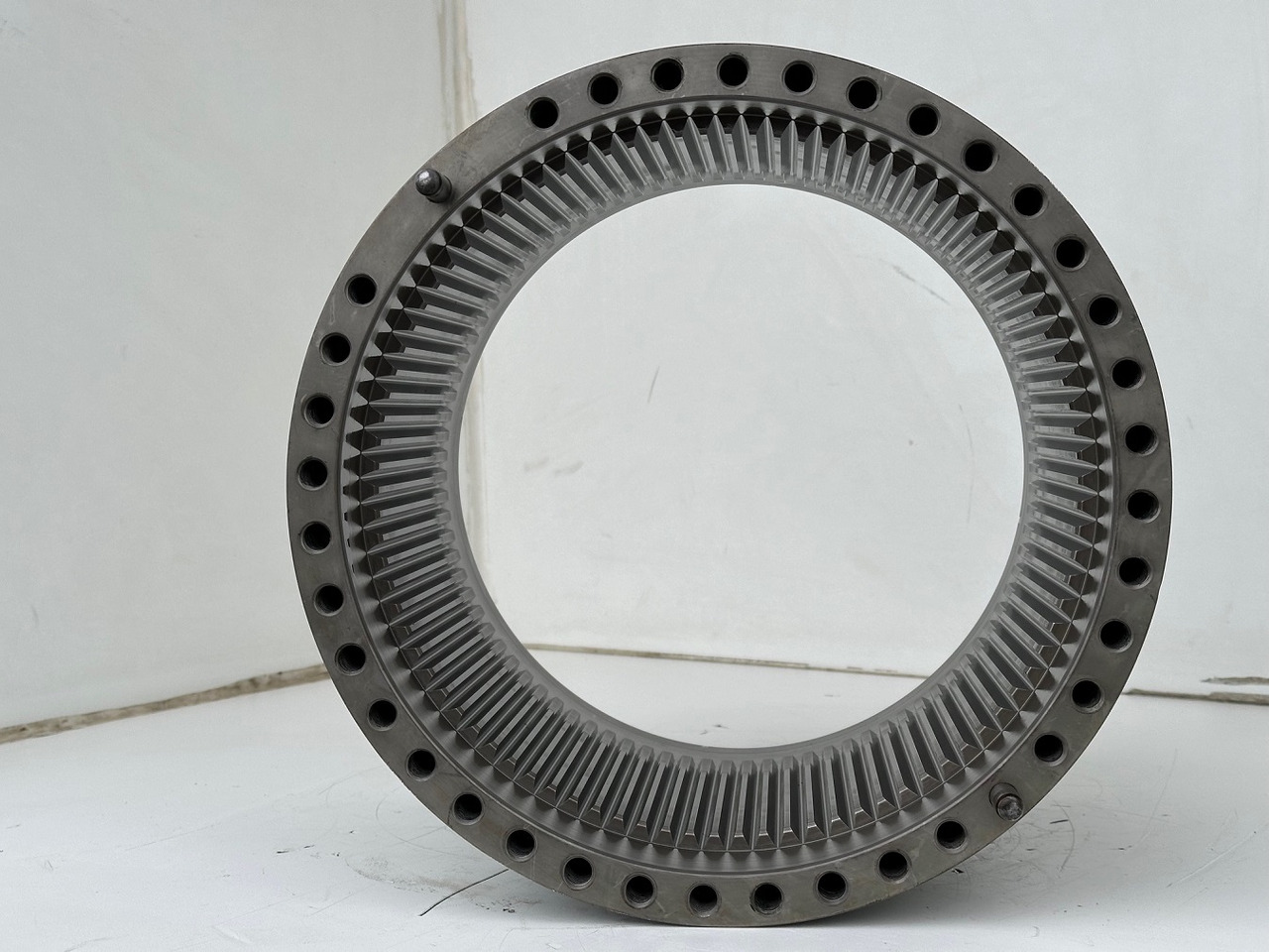 Liebherr Innenrad ID-Nr.90206974. SAT300/282. LH40 C LH40 CP, LH40 M, LH40MP, LH50 CHR, LH50 CHRP, LH50 M, LH50 MHR, LH50 MHRP, LH50MT. #90206974.137239# - Menjač za Bager točkaš: slika 4 Liebherr Innenrad ID-Nr.90206974. SAT300/282. LH40 C LH40 CP, LH40 M, LH40MP, LH50 CHR, LH50 CHRP, LH50 M, LH50 MHR, LH50 MHRP, LH50MT. #90206974.137239# - Menjač za Bager točkaš: slika 4