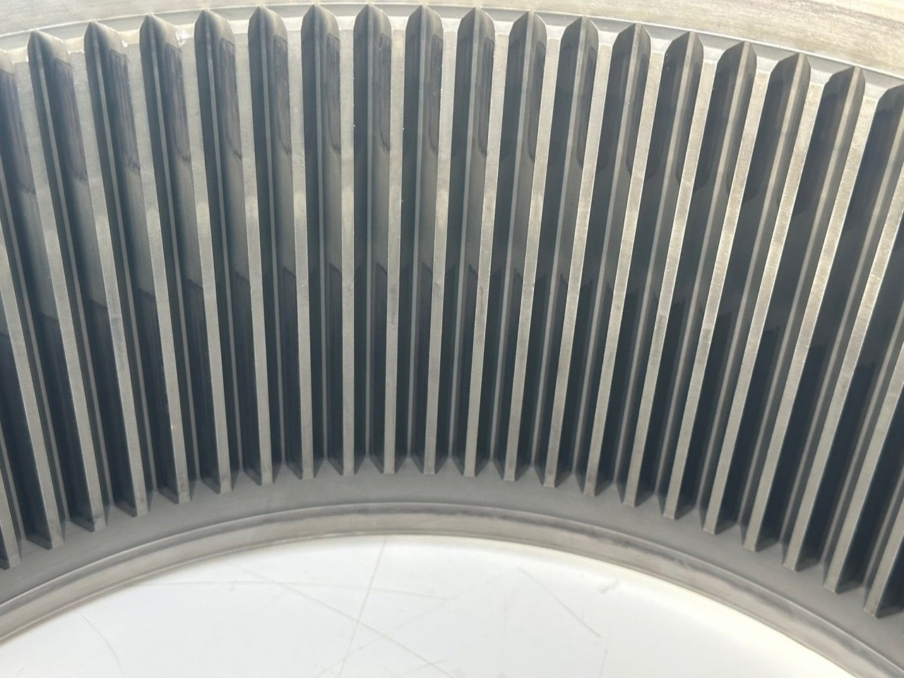 Motor okretanja za Bager guseničar Liebherr Innenrad ID-Nr.90208972.  SAT325A296.  R934-1550, R938-1650,  R945-1866.   #90208972.12#: slika 15 Motor okretanja za Bager guseničar Liebherr Innenrad ID-Nr.90208972.  SAT325A296.  R934-1550, R938-1650,  R945-1866.   #90208972.12#: slika 15