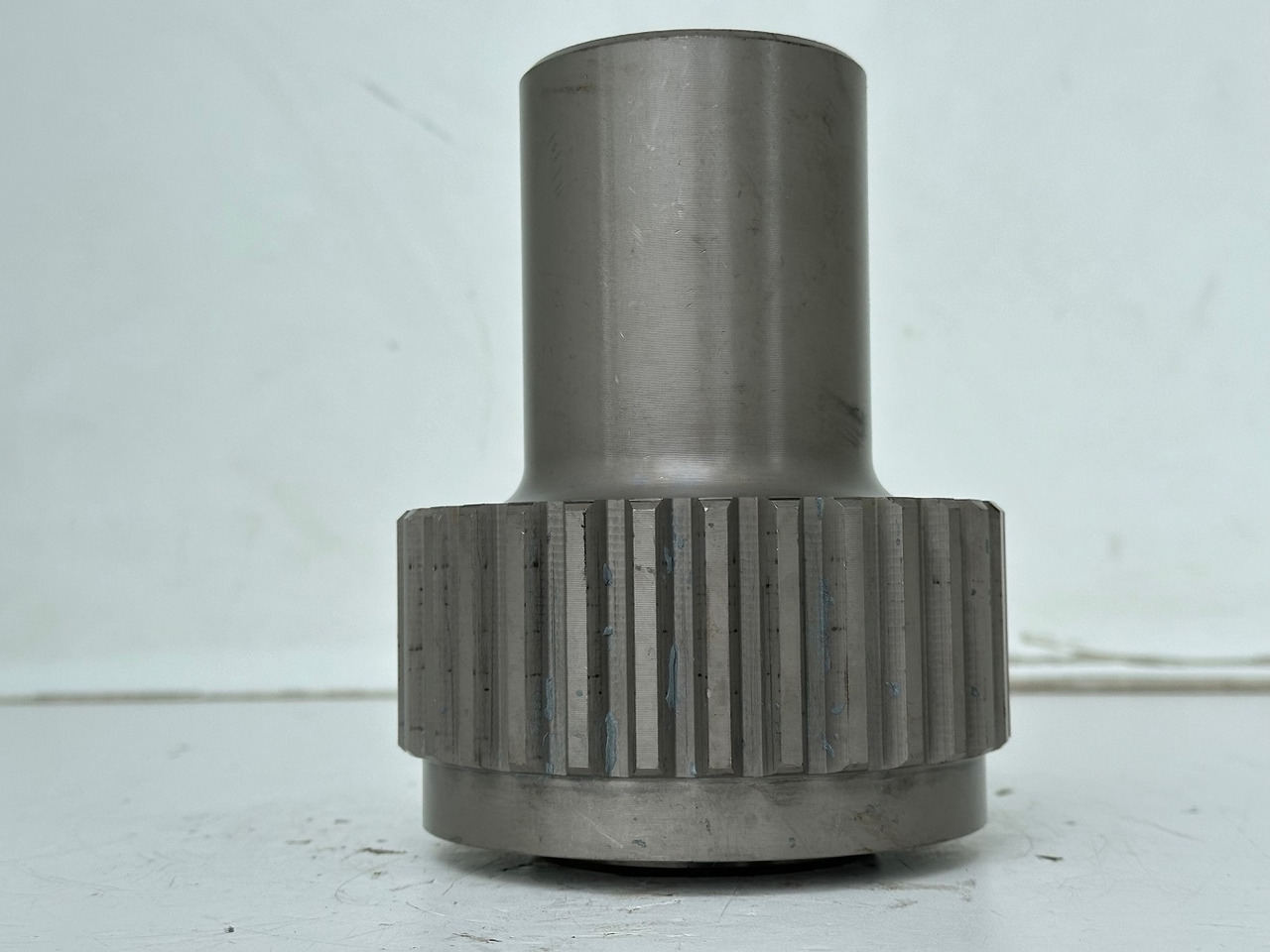 Liebherr Lamellenträger ID-Nr.90218052. FAT500F522, FAT500F528, FAT500F529, FAT500F559. PR73605, PR7363, PR7364. #90218052.02# - Delovi podvozja za Građevinska mašina: slika 2 Liebherr Lamellenträger ID-Nr.90218052. FAT500F522, FAT500F528, FAT500F529, FAT500F559. PR73605, PR7363, PR7364. #90218052.02# - Delovi podvozja za Građevinska mašina: slika 2