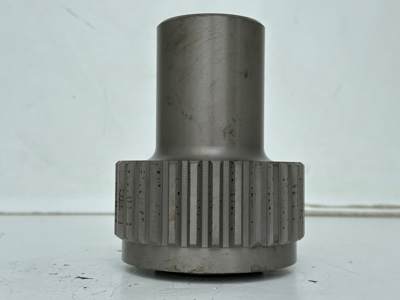 Liebherr Lamellenträger ID-Nr.90218052. FAT500F522, FAT500F528, FAT500F529, FAT500F559. PR73605, PR7363, PR7364. #90218052.03# - Menjač za Građevinska mašina: slika 2 Liebherr Lamellenträger ID-Nr.90218052. FAT500F522, FAT500F528, FAT500F529, FAT500F559. PR73605, PR7363, PR7364. #90218052.03# - Menjač za Građevinska mašina: slika 2