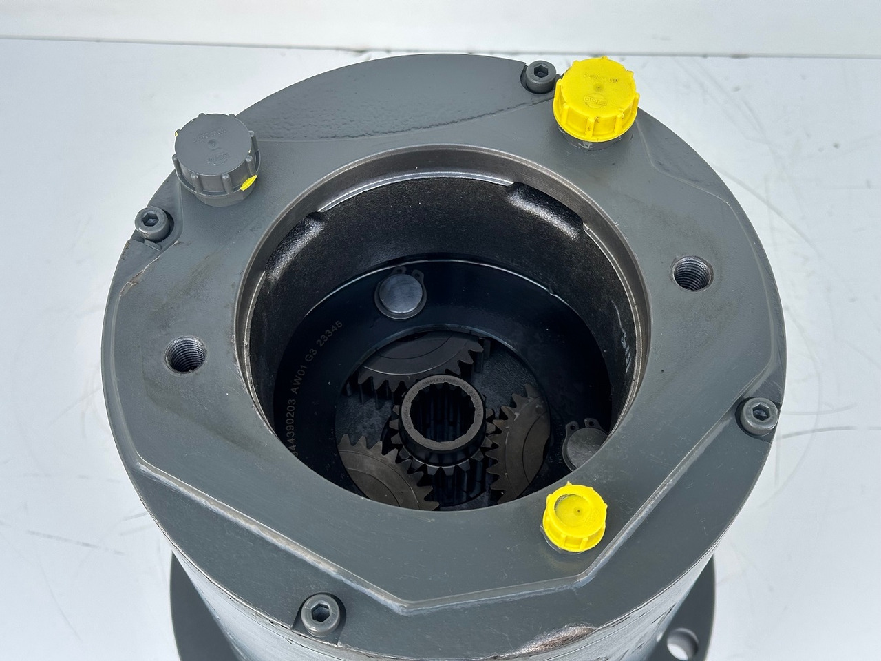 Liebherr Original Schwenkantrieb SAT250/278. ID-Nr.90017772-ID-Nr.90017774-ID-Nr.90209641. A913COMP,A914,A914COMP,A916,A918,A920,A922RAIL,A924RAIL,LH22,LH24,LH26,LH26,R914,R918,R920. #90209641.20308# - Motor okretanja za Građevinska mašina: slika 5 Liebherr Original Schwenkantrieb SAT250/278. ID-Nr.90017772-ID-Nr.90017774-ID-Nr.90209641. A913COMP,A914,A914COMP,A916,A918,A920,A922RAIL,A924RAIL,LH22,LH24,LH26,LH26,R914,R918,R920. #90209641.20308# - Motor okretanja za Građevinska mašina: slika 5