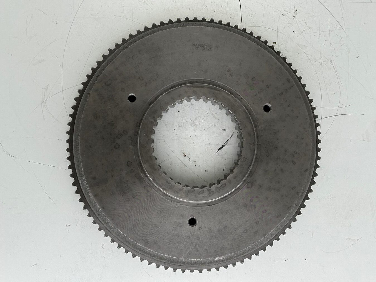 Liebherr Original Stützflansch ID-Nr.944427703. FAT500E502,FAT500E503,FAT500E517,FAT500E518,FAT500F522,FAT500F522,FAT500F528,FAT500F529.PR734,PR73605,PR7363,PR7364,PR736,RL44,RL46,RL463. #944427703.31 - Pogonski reduktor za Građevinska mašina: slika 5 Liebherr Original Stützflansch ID-Nr.944427703. FAT500E502,FAT500E503,FAT500E517,FAT500E518,FAT500F522,FAT500F522,FAT500F528,FAT500F529.PR734,PR73605,PR7363,PR7364,PR736,RL44,RL46,RL463. #944427703.31 - Pogonski reduktor za Građevinska mašina: slika 5