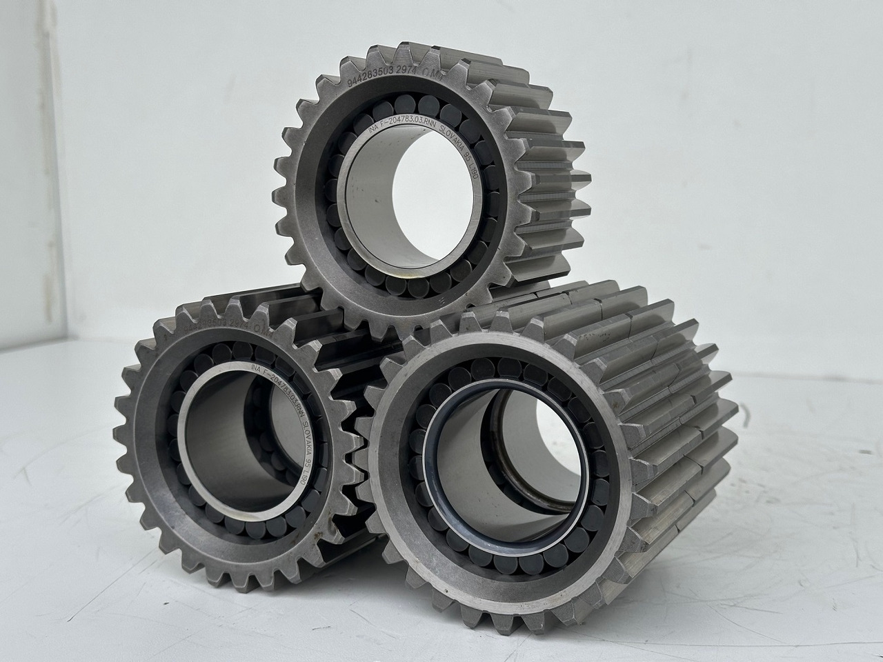 Liebherr Planetenrad ID-Nr.9442834-ID-Nr.944283403. FAT350-FAT350P022-FAT350P032-FAT350P059-FAT350P062-FAT350P068-FAT350P079. LH22,R313,R317,R900,R902,R904,R912,R914,R922,R924. #944283503.27.12.02# - Pogonski reduktor za Građevinska mašina: slika 2 Liebherr Planetenrad ID-Nr.9442834-ID-Nr.944283403. FAT350-FAT350P022-FAT350P032-FAT350P059-FAT350P062-FAT350P068-FAT350P079. LH22,R313,R317,R900,R902,R904,R912,R914,R922,R924. #944283503.27.12.02# - Pogonski reduktor za Građevinska mašina: slika 2