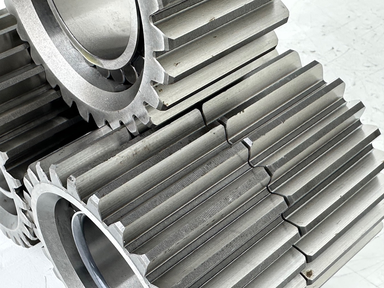 Liebherr Planetenrad ID-Nr.9442834-ID-Nr.944283403. FAT350-FAT350P022-FAT350P032-FAT350P059-FAT350P062-FAT350P068-FAT350P079. LH22,R313,R317,R900,R902,R904,R912,R914,R922,R924. #944283503.27.12.02# - Pogonski reduktor za Građevinska mašina: slika 5 Liebherr Planetenrad ID-Nr.9442834-ID-Nr.944283403. FAT350-FAT350P022-FAT350P032-FAT350P059-FAT350P062-FAT350P068-FAT350P079. LH22,R313,R317,R900,R902,R904,R912,R914,R922,R924. #944283503.27.12.02# - Pogonski reduktor za Građevinska mašina: slika 5