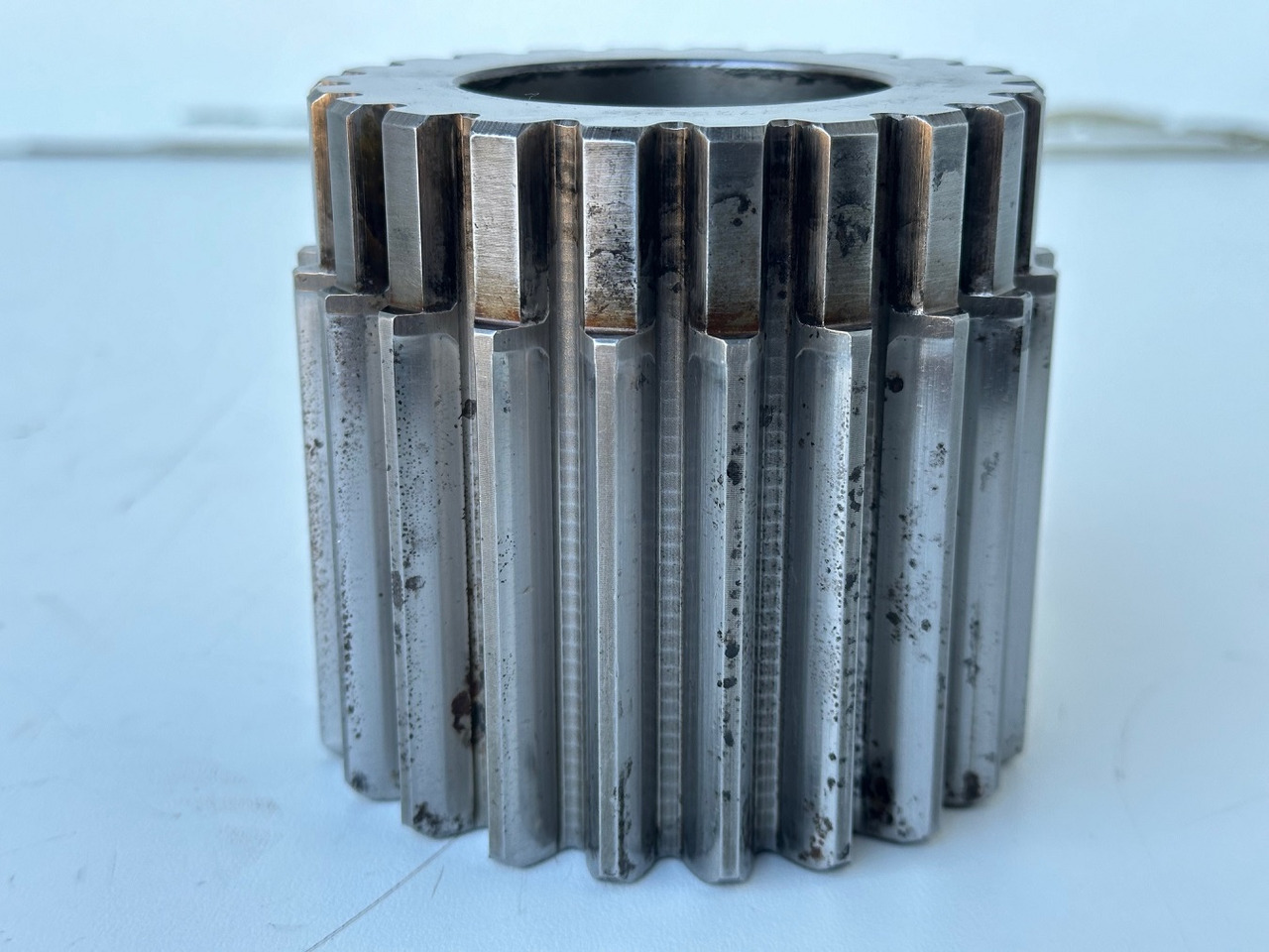 Liebherr Sonnenrad ID-Nr.90016258. FAT400P112,FAT400P130,FAT400P139,LOS1936,LOS926,R926,R928,R930,R934,R936,R938,R940,R944,R946,R950T. #90016258.06.08# - Pogonski reduktor za Bager guseničar: slika 4 Liebherr Sonnenrad ID-Nr.90016258. FAT400P112,FAT400P130,FAT400P139,LOS1936,LOS926,R926,R928,R930,R934,R936,R938,R940,R944,R946,R950T. #90016258.06.08# - Pogonski reduktor za Bager guseničar: slika 4