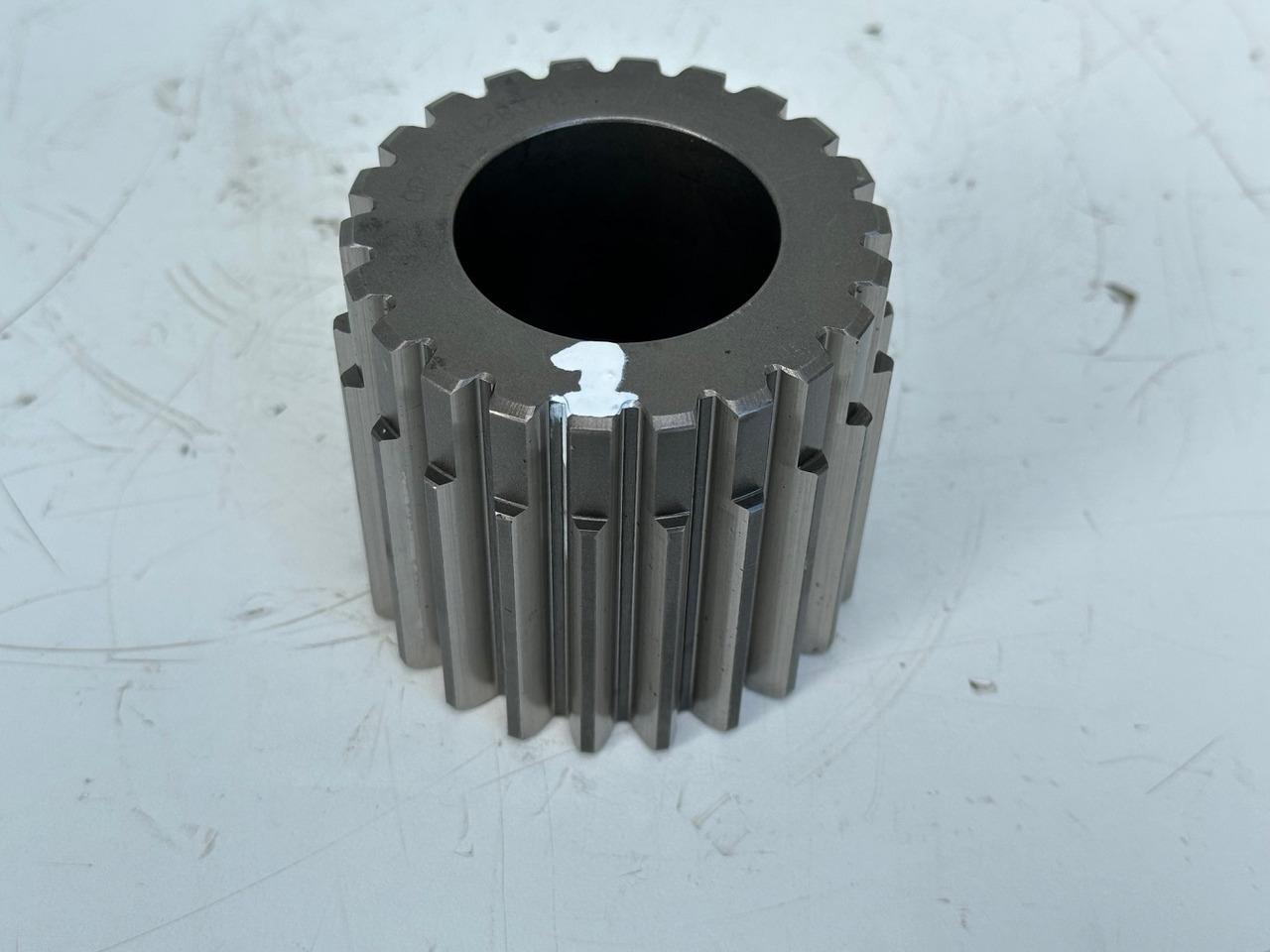 Liebherr Sonnenrad ID-Nr.9442837. FAT350 - FAT350P022 - FAT350P032 - FAT350P059 - FAT350P062 - FAT350P068 - FAT350P079. LH22, LOS103, ER912, LOS914, LOS924 COMP, R313, R317, R900, R902, R904, R912, - Pogonski reduktor za Bager guseničar: slika 1 Liebherr Sonnenrad ID-Nr.9442837. FAT350 - FAT350P022 - FAT350P032 - FAT350P059 - FAT350P062 - FAT350P068 - FAT350P079. LH22, LOS103, ER912, LOS914, LOS924 COMP, R313, R317, R900, R902, R904, R912, - Pogonski reduktor za Bager guseničar: slika 1