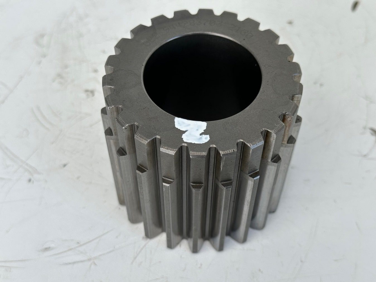 Liebherr Sonnenrad ID-Nr.9442837. FAT350 - FAT350P022 - FAT350P032 - FAT350P059 - FAT350P062 - FAT350P068 - FAT350P079. LH22, LOS103, ER912, LOS914, LOS924 COMP, R313, R317, R900, R902, R904, R912, - Pogonski reduktor za Bager guseničar: slika 1 Liebherr Sonnenrad ID-Nr.9442837. FAT350 - FAT350P022 - FAT350P032 - FAT350P059 - FAT350P062 - FAT350P068 - FAT350P079. LH22, LOS103, ER912, LOS914, LOS924 COMP, R313, R317, R900, R902, R904, R912, - Pogonski reduktor za Bager guseničar: slika 1