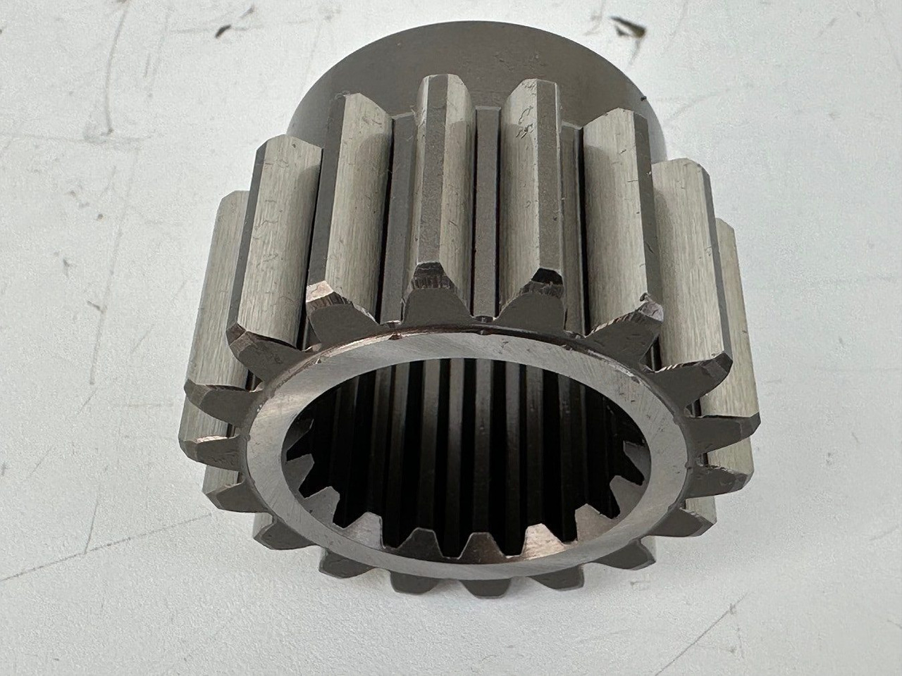 Motor okretanja za Građevinska mašina Liebherr Sonnenrad ID-Nr.969399901 - ID-Nr.90204993. SAT275/261 - SAT275/266 SAT275/289. LH30, LH35, R906, R916, R926, R922, R924, R926. #90204993.01#: slika 6 Motor okretanja za Građevinska mašina Liebherr Sonnenrad ID-Nr.969399901 - ID-Nr.90204993. SAT275/261 - SAT275/266 SAT275/289. LH30, LH35, R906, R916, R926, R922, R924, R926. #90204993.01#: slika 6