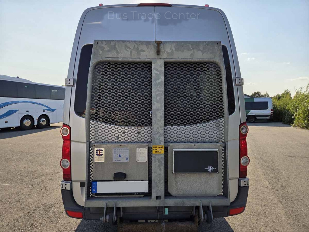 VOLKSWAGEN Crafter 50 LR // 2 units with lift - Minibus, Putnički kombi: slika 3 VOLKSWAGEN Crafter 50 LR // 2 units with lift - Minibus, Putnički kombi: slika 3