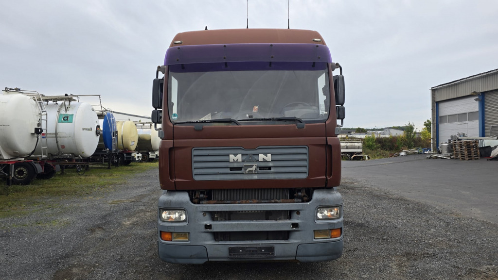 MAN TGA 18.430 4x2 (Nr. 6167) - Kamion sa golom šasijom i zatvorenom kabinom: slika 3 MAN TGA 18.430 4x2 (Nr. 6167) - Kamion sa golom šasijom i zatvorenom kabinom: slika 3