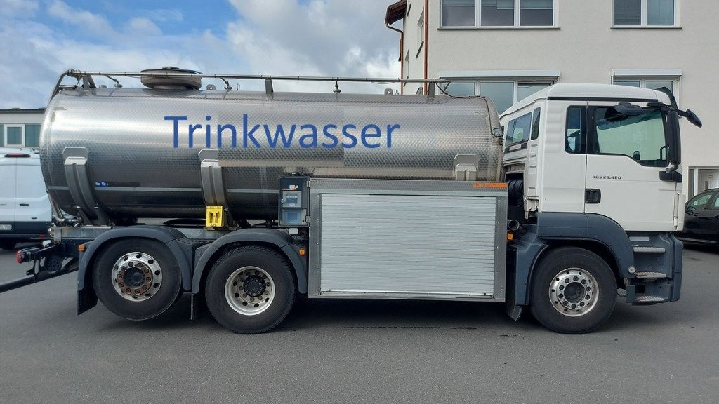 MAN TGS 26.420 6x2 geeignet zum Trinkwassertransport(Nr. 5577) - Kamion cisterna: slika 1 MAN TGS 26.420 6x2 geeignet zum Trinkwassertransport(Nr. 5577) - Kamion cisterna: slika 1