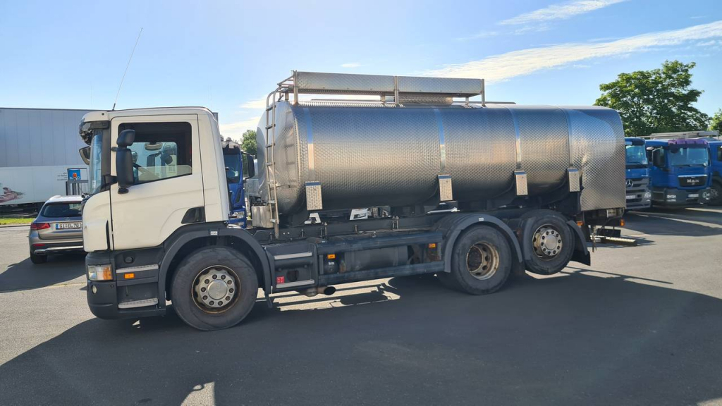 Scania P 400 LB6X2 (Nr. 5185) - Kamion cisterna: slika 3 Scania P 400 LB6X2 (Nr. 5185) - Kamion cisterna: slika 3