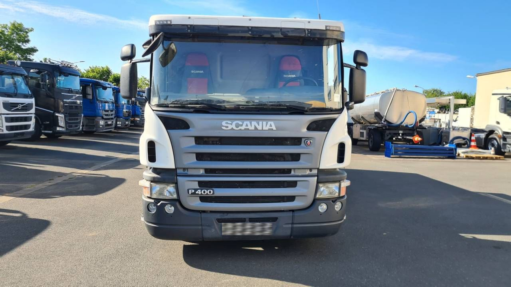 Scania P 400 LB6X2 (Nr. 5185) - Kamion cisterna: slika 4 Scania P 400 LB6X2 (Nr. 5185) - Kamion cisterna: slika 4