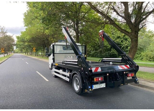 Mitsubishi Fuso 9C18 bramowiec BR6 - Kamion za utovaranje kontejnera: slika 4 Mitsubishi Fuso 9C18 bramowiec BR6 - Kamion za utovaranje kontejnera: slika 4