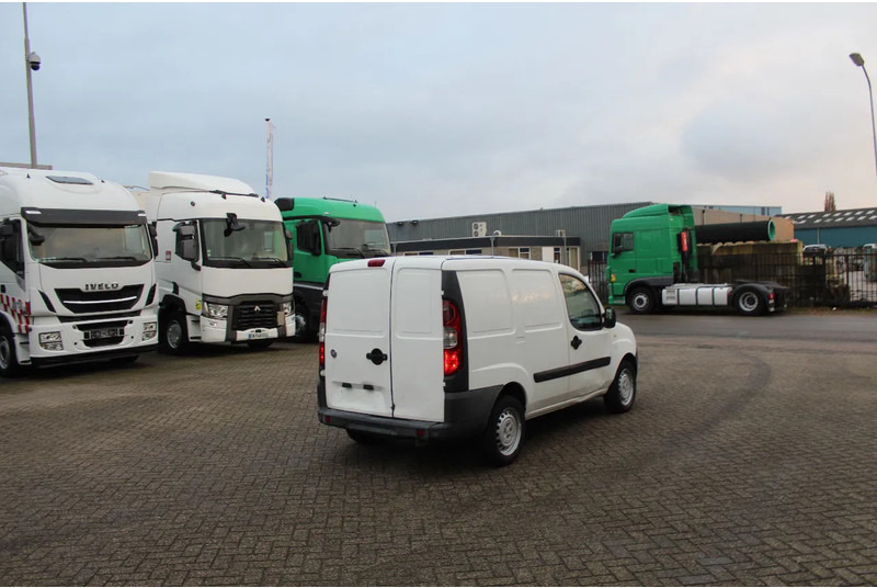 Fiat Doblò Cargo * manual * - Automobil: slika 4 Fiat Doblò Cargo * manual * - Automobil: slika 4