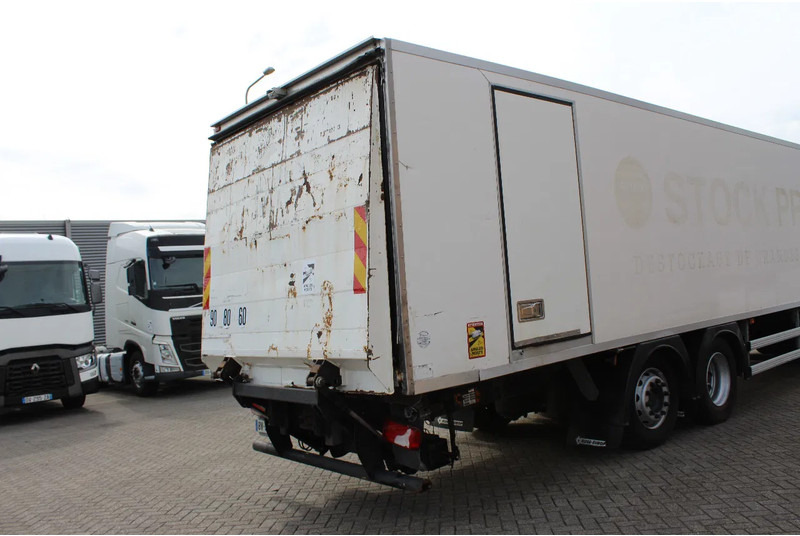 Scania P320 * EURO5 * 6X2 * CARRIER SUPRA 750 * MANUAL * - Hladnjača: slika 5 Scania P320 * EURO5 * 6X2 * CARRIER SUPRA 750 * MANUAL * - Hladnjača: slika 5