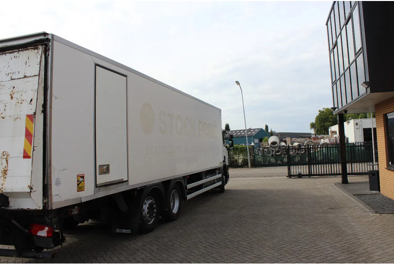 Scania P320 * EURO5 * 6X2 * CARRIER SUPRA 750 * MANUAL * - Hladnjača: slika 4 Scania P320 * EURO5 * 6X2 * CARRIER SUPRA 750 * MANUAL * - Hladnjača: slika 4