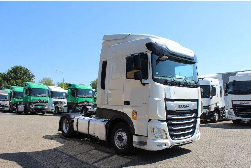 DAF XF 106.480 * RETARDER * 2 TANK * 2 BED * - Tegljač: slika 5 DAF XF 106.480 * RETARDER * 2 TANK * 2 BED * - Tegljač: slika 5