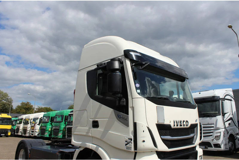 Iveco STRALIS 400 * RETARDER * CNG * 4X2 * LOW KM * - Tegljač: slika 5 Iveco STRALIS 400 * RETARDER * CNG * 4X2 * LOW KM * - Tegljač: slika 5