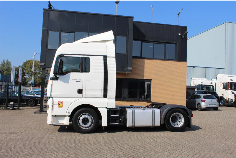 MAN TGX 18.460 * RETARDER * EURO6 * 4X2 * 2 BIG TANK * - Tegljač: slika 2 MAN TGX 18.460 * RETARDER * EURO6 * 4X2 * 2 BIG TANK * - Tegljač: slika 2