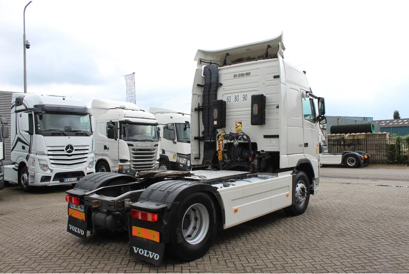 Volvo FH 13.500 * EURO5 * 2 TANK * 4X2 * chassi 2013 * top condition - Tegljač: slika 5 Volvo FH 13.500 * EURO5 * 2 TANK * 4X2 * chassi 2013 * top condition - Tegljač: slika 5