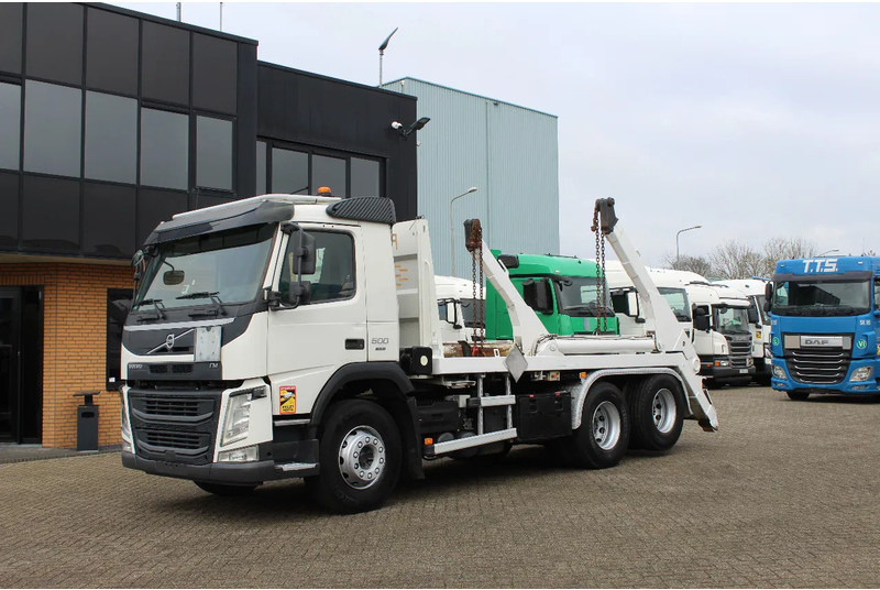 Volvo FM 500 * EURO6 * 6X2 * LIFT AXLE * - Kamion za utovaranje kontejnera: slika 2 Volvo FM 500 * EURO6 * 6X2 * LIFT AXLE * - Kamion za utovaranje kontejnera: slika 2