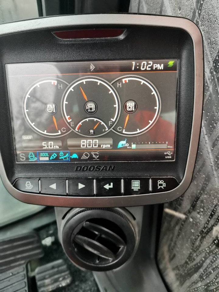 Bager guseničar Doosan DX 300 LC-5: slika 6 Bager guseničar Doosan DX 300 LC-5: slika 6