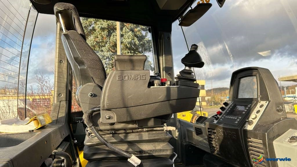 Valjak za puteve Bomag BW 206 AD-5 AM: slika 11 Valjak za puteve Bomag BW 206 AD-5 AM: slika 11