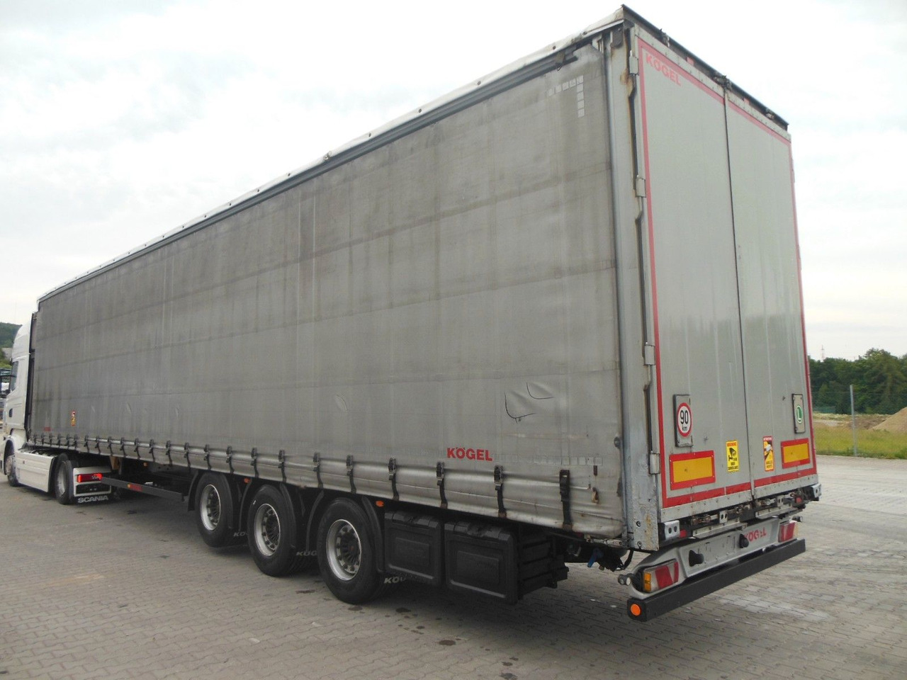 Kögel SN 24, LOWDECK, LIFTACHSE, SAF - Poluprikolica sa ceradom: slika 4 Kögel SN 24, LOWDECK, LIFTACHSE, SAF - Poluprikolica sa ceradom: slika 4