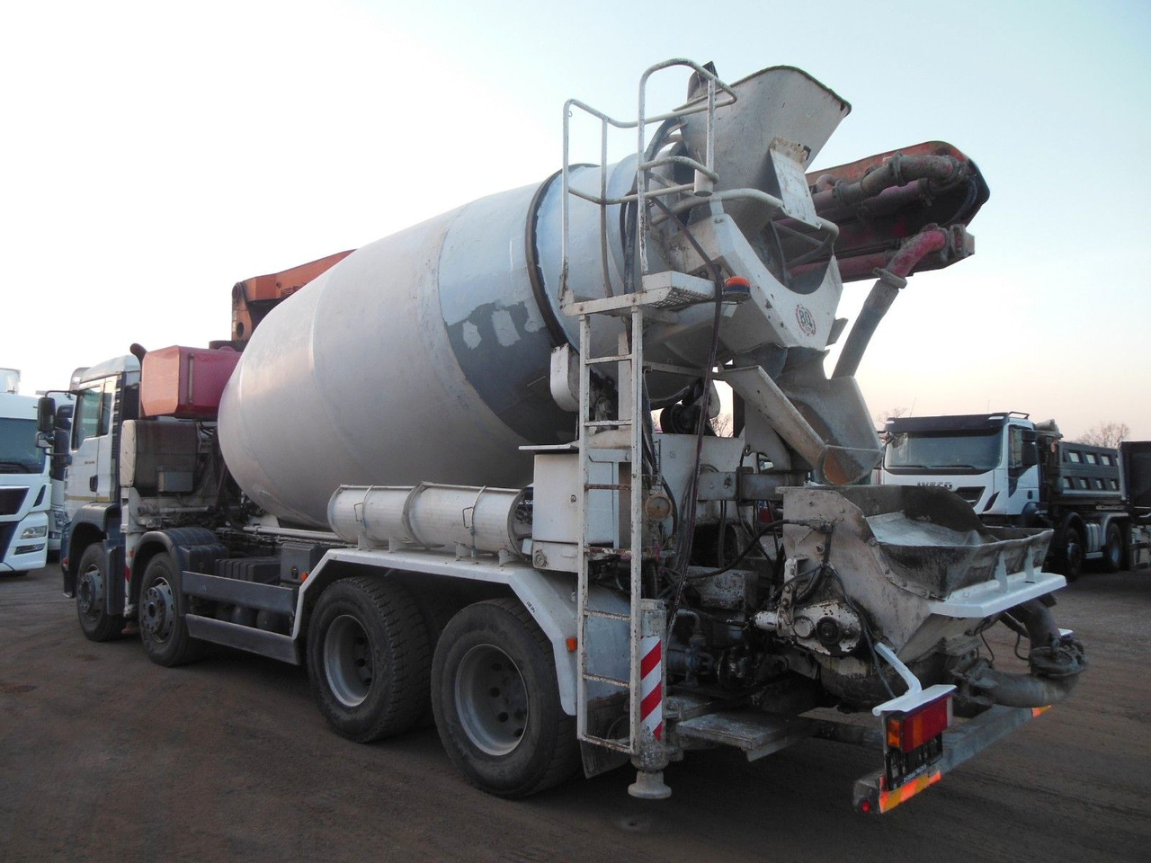 MAN TGA 35.410, 8X4, MIX + PUMPE 24M - Auto pumpa za beton: slika 4 MAN TGA 35.410, 8X4, MIX + PUMPE 24M - Auto pumpa za beton: slika 4