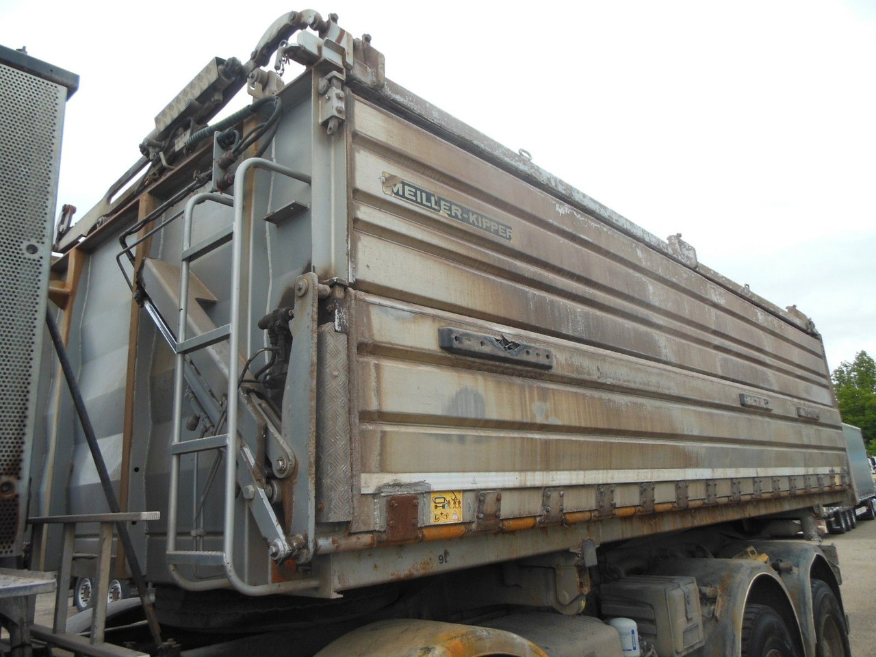 Mercedes-Benz ACTROS 4144, 8X6, 3 PEDALE, MEILLER, BODRMATIC - Istovarivač: slika 5 Mercedes-Benz ACTROS 4144, 8X6, 3 PEDALE, MEILLER, BODRMATIC - Istovarivač: slika 5