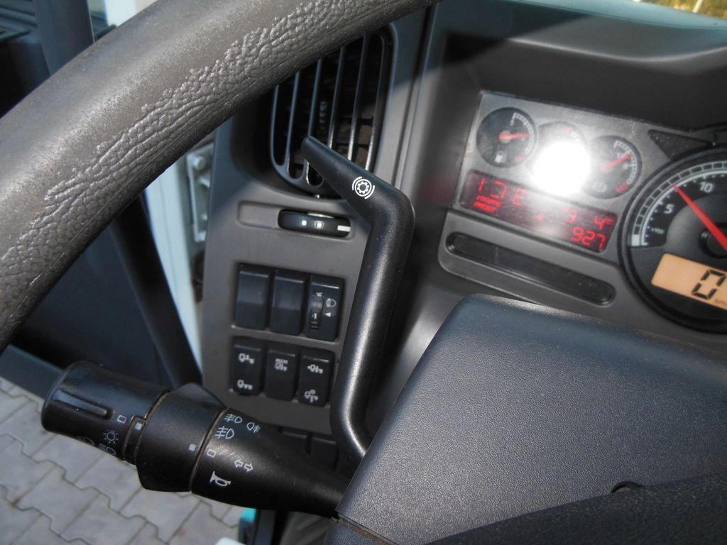 Dostavno vozilo sa otvorenom sandukom Renault MIDLUM DXI 180.08 Renault MIDLUM DXI 180.08: slika 19 Dostavno vozilo sa otvorenom sandukom Renault MIDLUM DXI 180.08 Renault MIDLUM DXI 180.08: slika 19