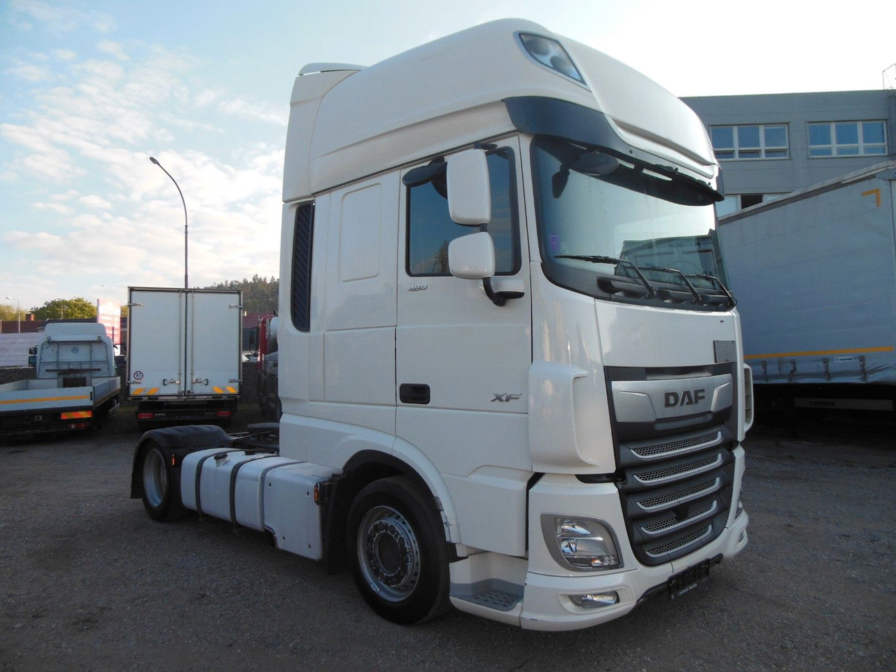DAF XF 106.480 SSC, LOWDECK, STANDKLIMA, TOP!!! - Tegljač: slika 2 DAF XF 106.480 SSC, LOWDECK, STANDKLIMA, TOP!!! - Tegljač: slika 2