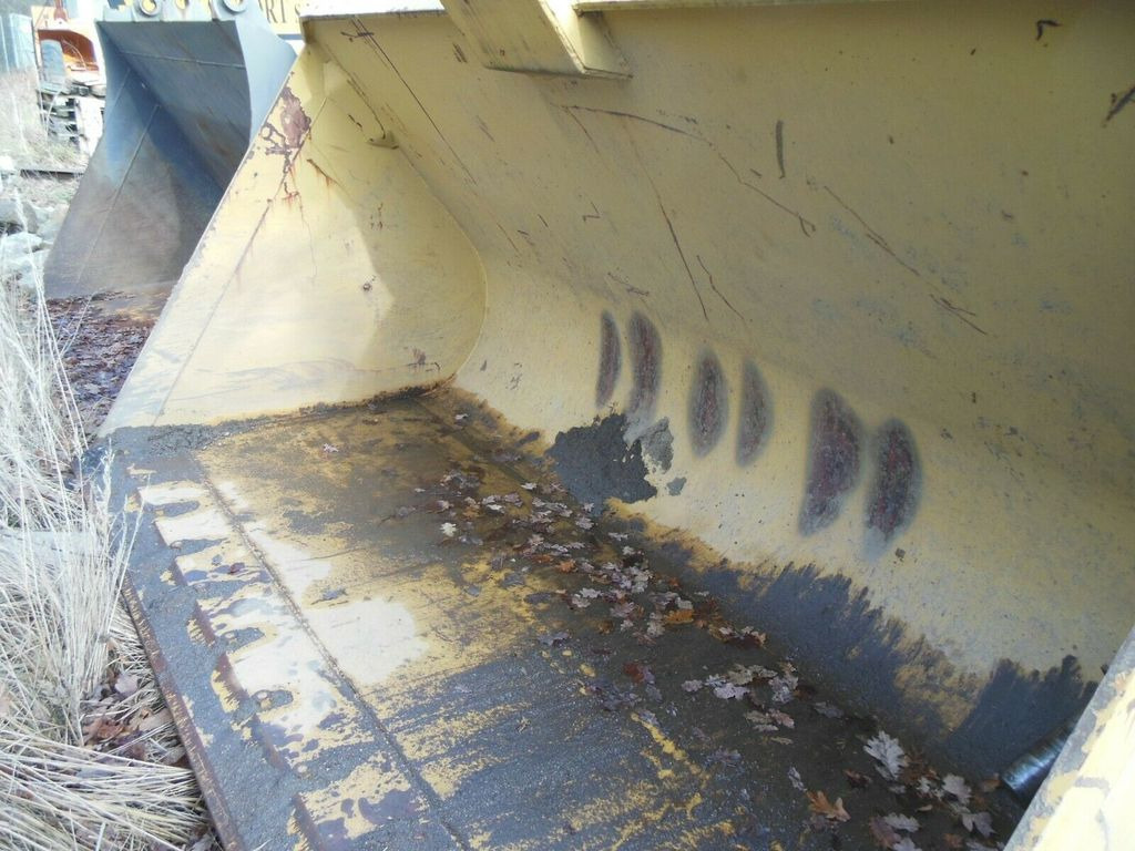 Volvo L120 - Schaufel 3,8m3 Volvo L120 - Schaufel 3,8m3 - Utovarna kašika: slika 3 Volvo L120 - Schaufel 3,8m3 Volvo L120 - Schaufel 3,8m3 - Utovarna kašika: slika 3