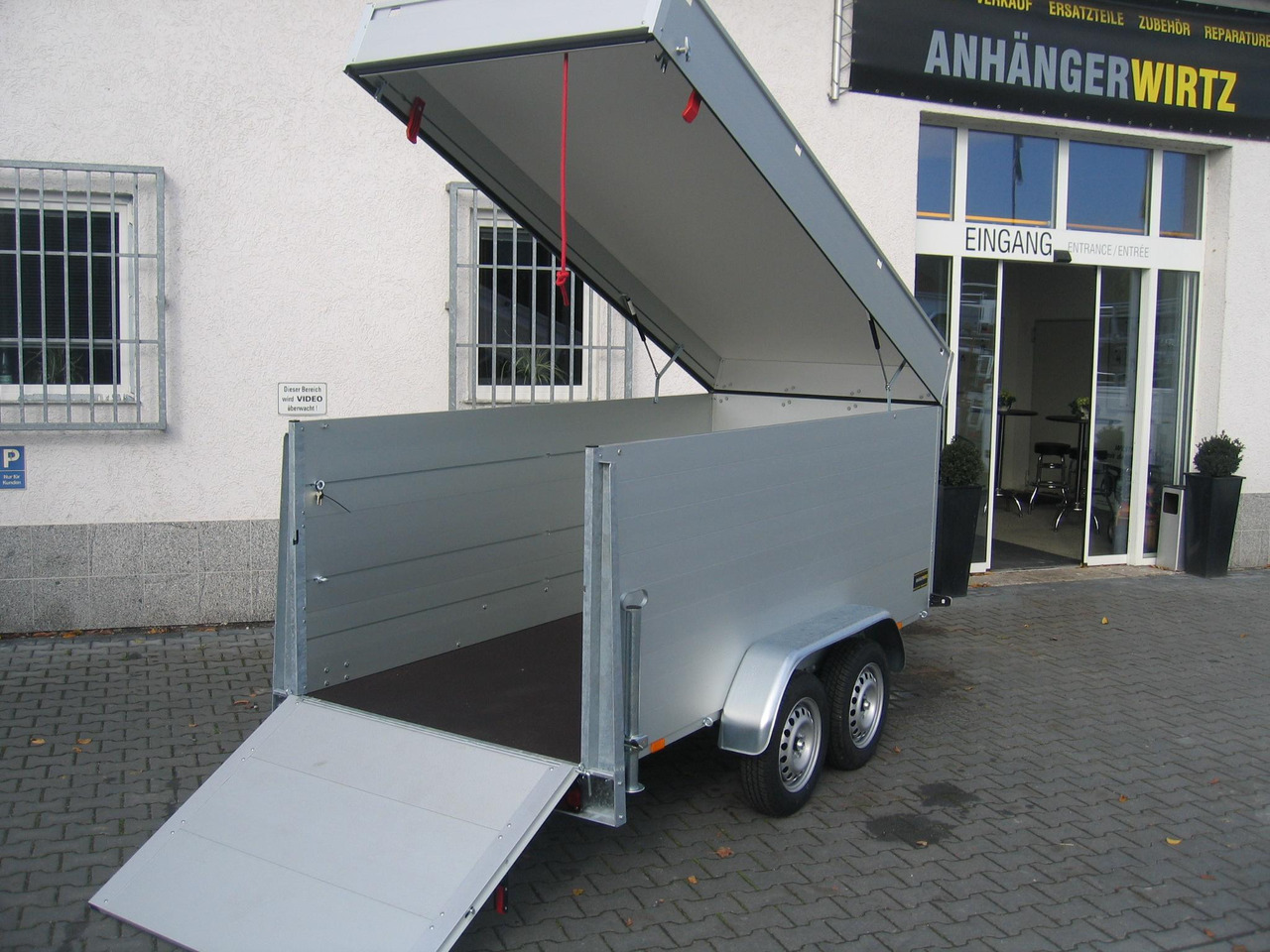 ALUBOXX Deckelanhänger GTT 1500 VT2 301x126x118cm Heckrampe (M) 1500kg order Aktion - Prikolica sa zatvorenim sandukom: slika 4 ALUBOXX Deckelanhänger GTT 1500 VT2 301x126x118cm Heckrampe (M) 1500kg order Aktion - Prikolica sa zatvorenim sandukom: slika 4