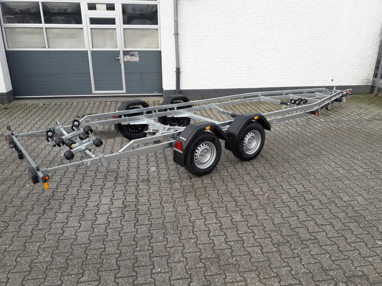 Prikolica za čamac Brenderup Bootstrailer Premium 242500 TB SR 2500 Superrollen Winde 2500kg 312269 Modell 2024: slika 6