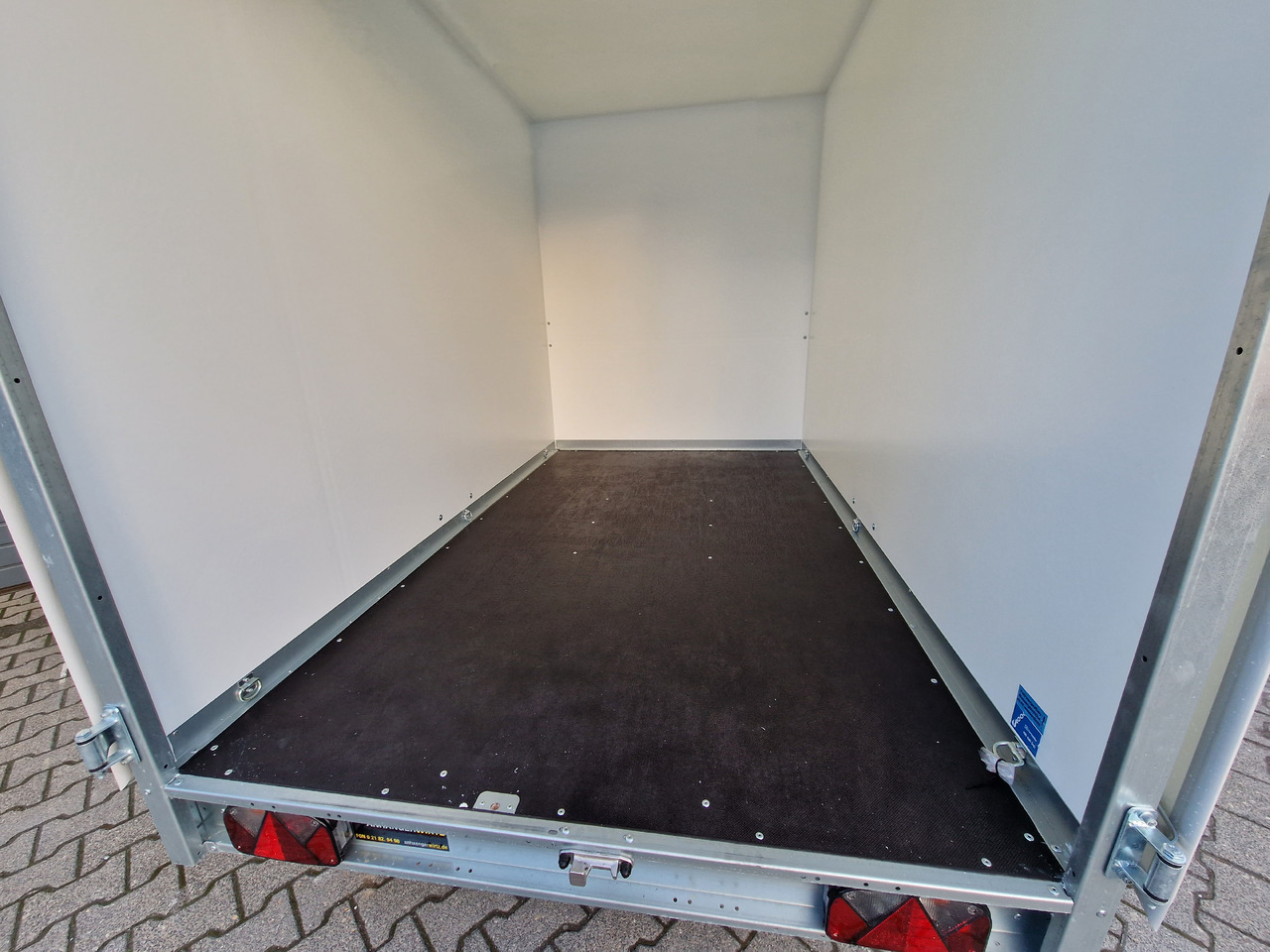 Brenderup Cargo Dynamic CD260 BD 260x150x185cm Hecktüren Wabenwände (S) 1300kg Brenderup Cargo Dynamic CD260 BD 260x150x185cm Hecktüren Wabenwände (S) 1300kg: slika 6