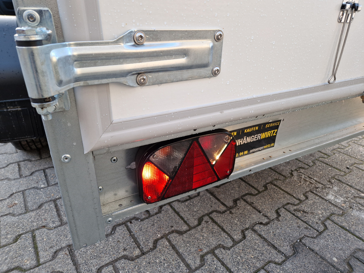 Brenderup Cargo Dynamic CD260 BD 260x150x185cm Hecktüren Wabenwände (S) 1300kg Brenderup Cargo Dynamic CD260 BD 260x150x185cm Hecktüren Wabenwände (S) 1300kg: slika 19