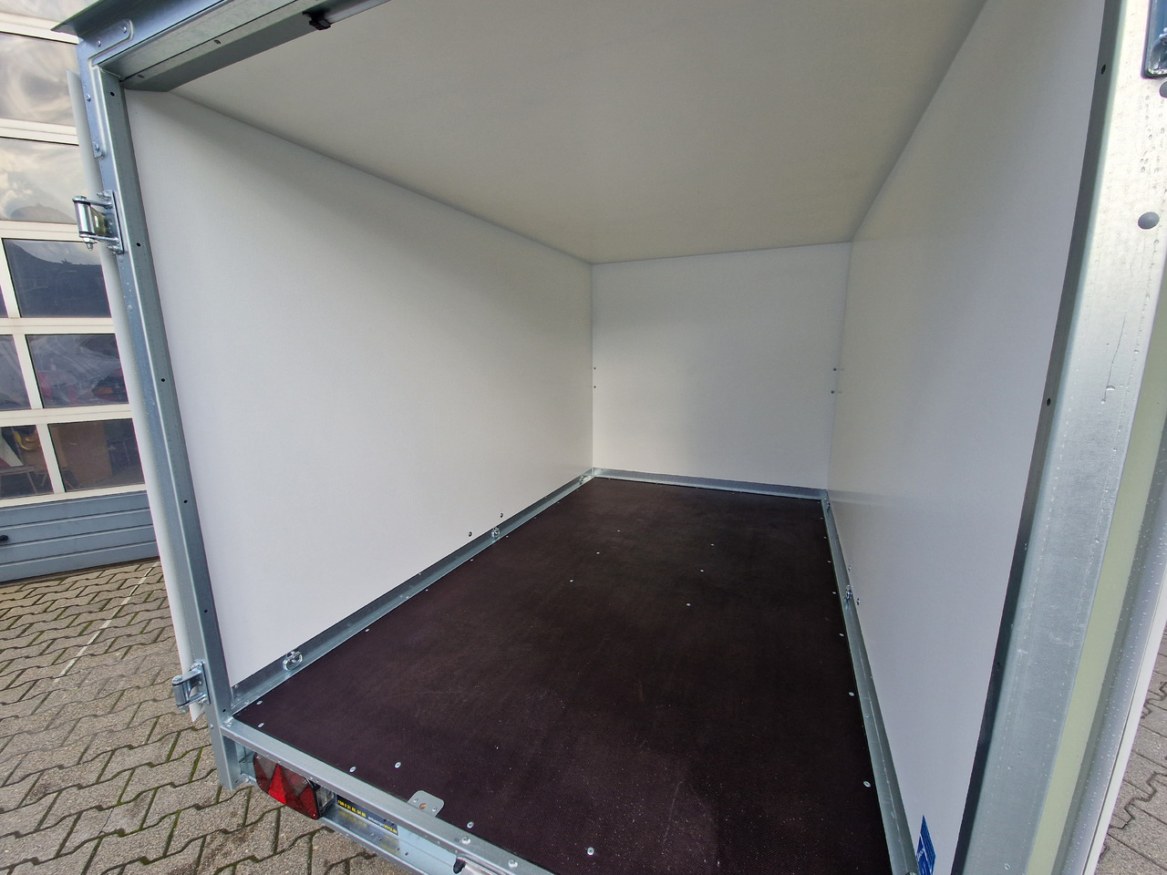 Brenderup Cargo Dynamic CD260 BD 260x155x150cm niedrig Hecktüren (S) 1300kg - Prikolica sa zatvorenim sandukom: slika 2 Brenderup Cargo Dynamic CD260 BD 260x155x150cm niedrig Hecktüren (S) 1300kg - Prikolica sa zatvorenim sandukom: slika 2