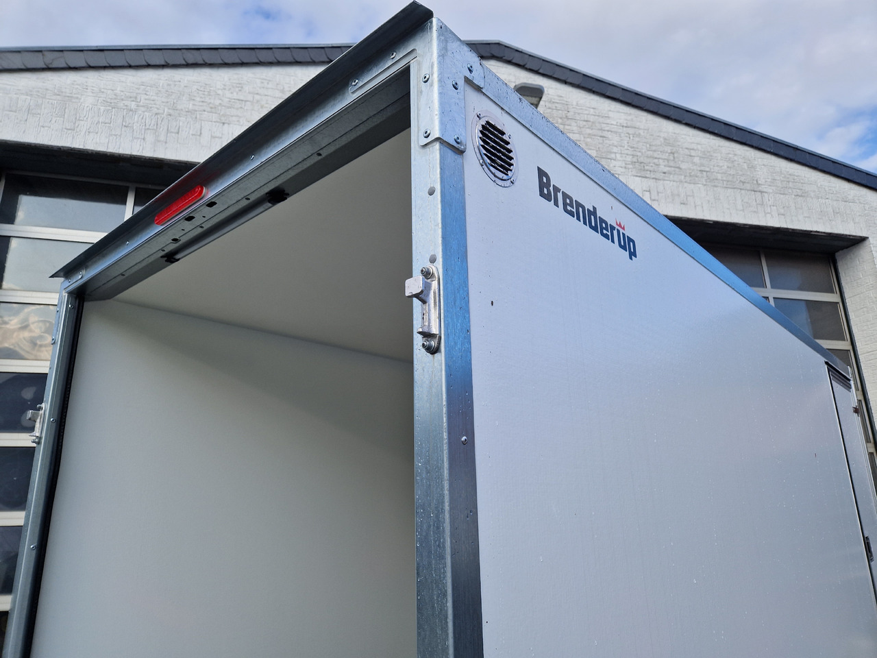 Prikolica za motor Brenderup Cargo Dynamic CD350 TB R ST 350x155x185cm Heckrampe Seitentür Wabenwände (L) 2500kg: slika 11
