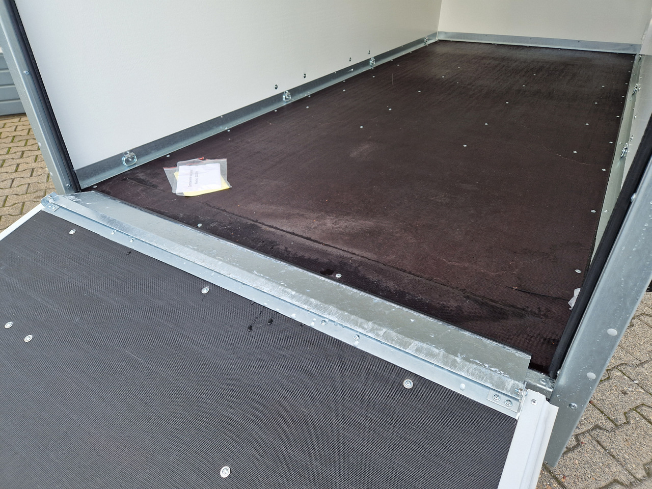 Prikolica za motor Brenderup Cargo Dynamic CD350 TB R ST 350x155x185cm Heckrampe Seitentür Wabenwände (L) 2500kg: slika 9