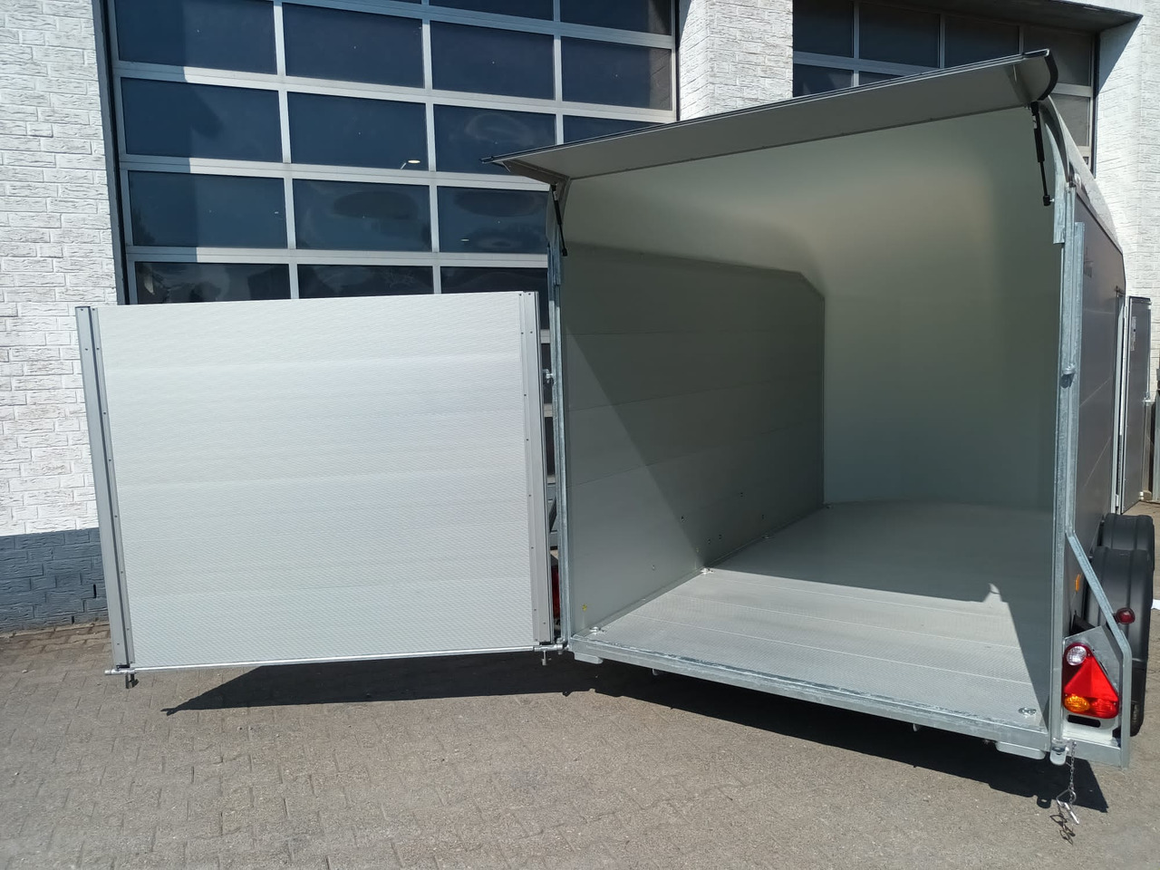 Prikolica za automobil Cargo Roadster 700 plus 375x180x200cm Alu Poly irongrey Leichtmetallräder 2600kg Pullman 100km/H 24: slika 11