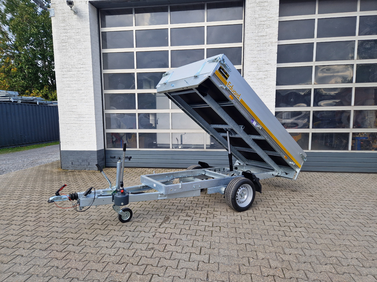 Heckkipper light 2514 250x145x30cm Lfh 63cm (S) 1500kg online Aktion - Prikolica istovarivača: slika 1 Heckkipper light 2514 250x145x30cm Lfh 63cm (S) 1500kg online Aktion - Prikolica istovarivača: slika 1