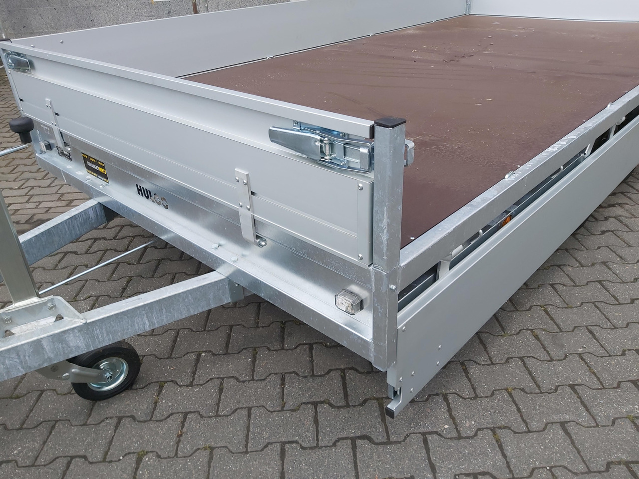MEDAX - 2 3000 405x203x30cm 12" niedrig Fahrwerk (XL) 3000kg - Plato prikolica: slika 3 MEDAX - 2 3000 405x203x30cm 12" niedrig Fahrwerk (XL) 3000kg - Plato prikolica: slika 3