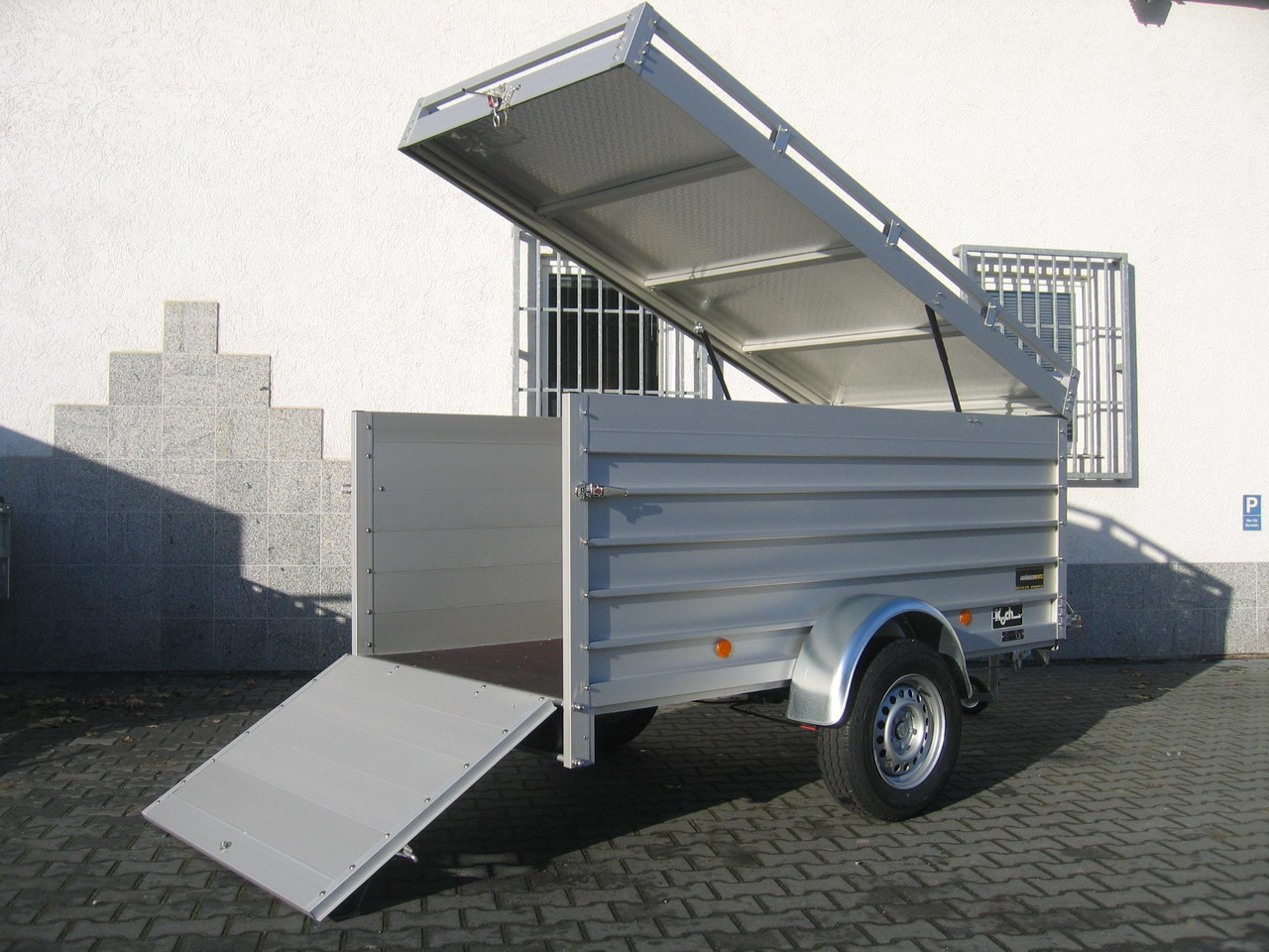 PKW Anhänger Koch Aluline 4.13 Deckel 250x125x95cm (S) 1300kg 100 km/H Aktion 2022 - Prikolica sa zatvorenim sandukom: slika 5 PKW Anhänger Koch Aluline 4.13 Deckel 250x125x95cm (S) 1300kg 100 km/H Aktion 2022 - Prikolica sa zatvorenim sandukom: slika 5