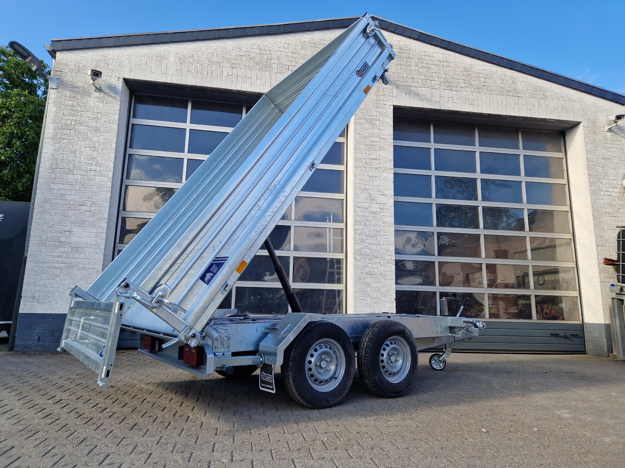 Saris Kipper 3 SKS 310 176 40cm Stahlwände HD elektro Notpumpe Alurampen Stützen 3000kg 100km/H - Prikolica istovarivača: slika 4 Saris Kipper 3 SKS 310 176 40cm Stahlwände HD elektro Notpumpe Alurampen Stützen 3000kg 100km/H - Prikolica istovarivača: slika 4