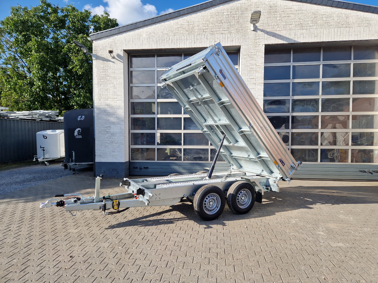 Saris Kipper 3 SKS 310 176 40cm Stahlwände HD elektro Notpumpe Alurampen Stützen 3000kg 100km/H - Prikolica istovarivača: slika 5 Saris Kipper 3 SKS 310 176 40cm Stahlwände HD elektro Notpumpe Alurampen Stützen 3000kg 100km/H - Prikolica istovarivača: slika 5